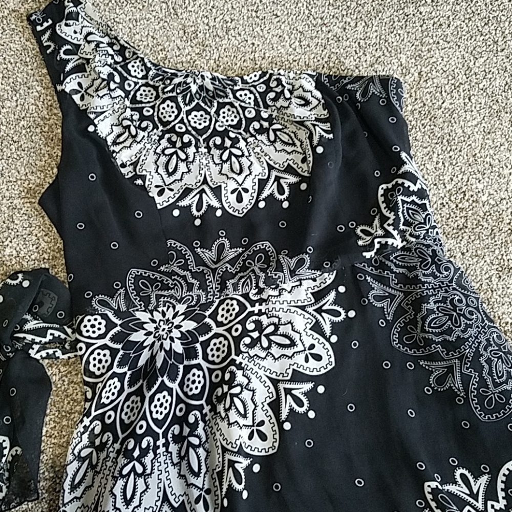 Make heads turn dress